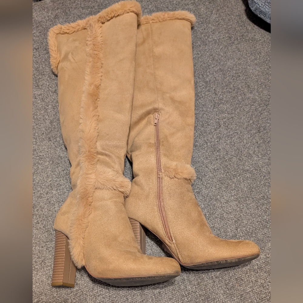 New York & Company Camel Heeled Boots